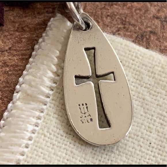 RARE James Avery retired Tear Cross cutout design - Picture 3 of 5